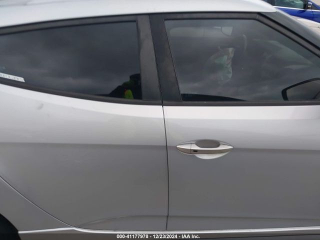 KMHTC6AE1GU300484 Hyundai Veloster Turbo