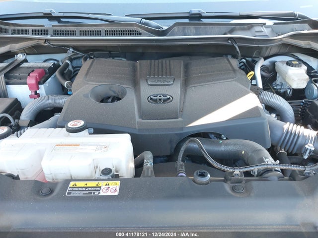 Toyota Tundra Platinum 2024 5TFNA5DB4RX130069 Image 10