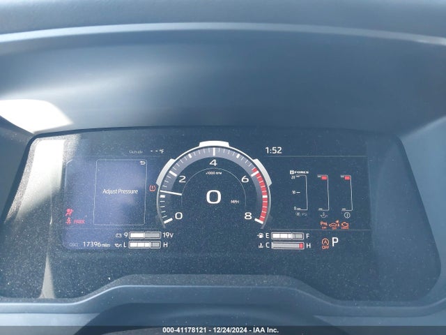 Toyota Tundra Platinum 2024 5TFNA5DB4RX130069 Image 7