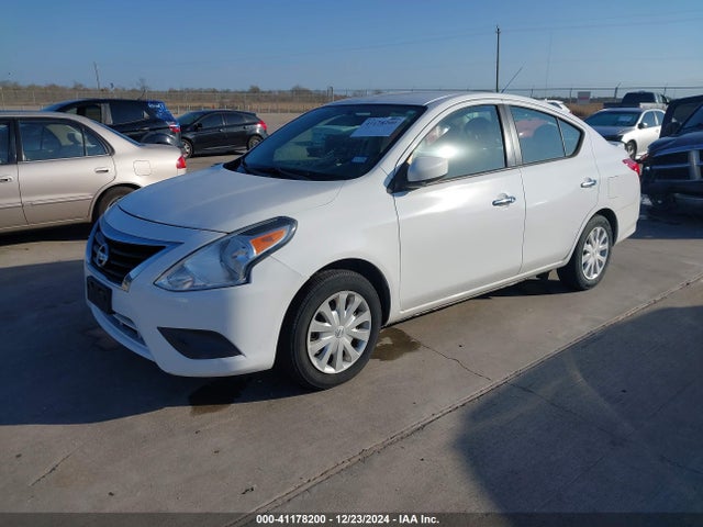 Nissan Versa 1.6 Sv 2018 3N1CN7AP1JK405932 Image 2