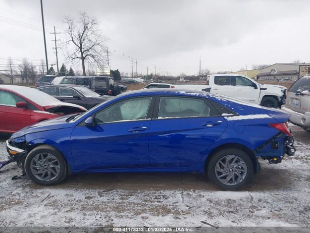 KMHLM4DJ1RU111315 Hyundai Elantra Hybrid Blue