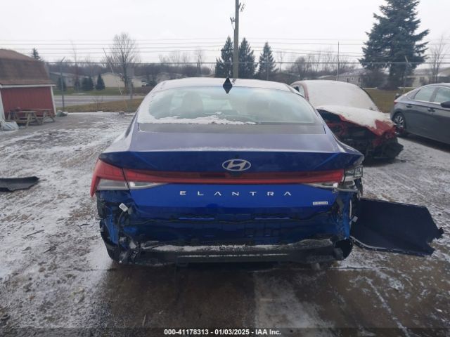 KMHLM4DJ1RU111315 Hyundai Elantra Hybrid Blue