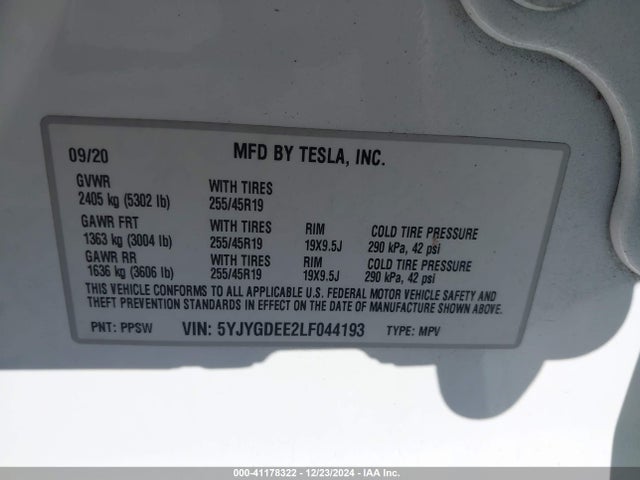 2020 TESLA MODEL Y 5YJYGDEE2LF044193 Photo 8