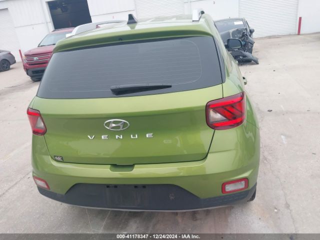 KMHRC8A37NU171572 Hyundai Venue Sel