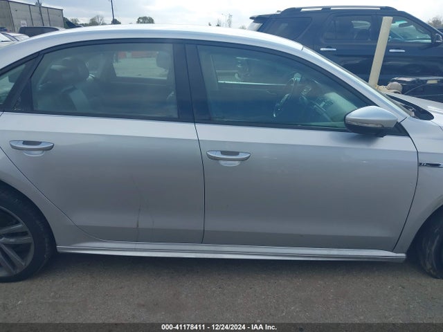 Volkswagen Passat 2018 1VWAA7A32JC049619 Image 13
