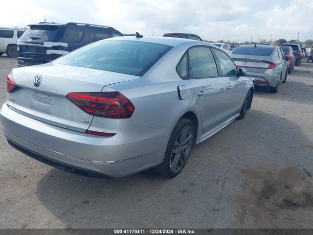 Volkswagen Passat 2018 1VWAA7A32JC049619 Image 4
