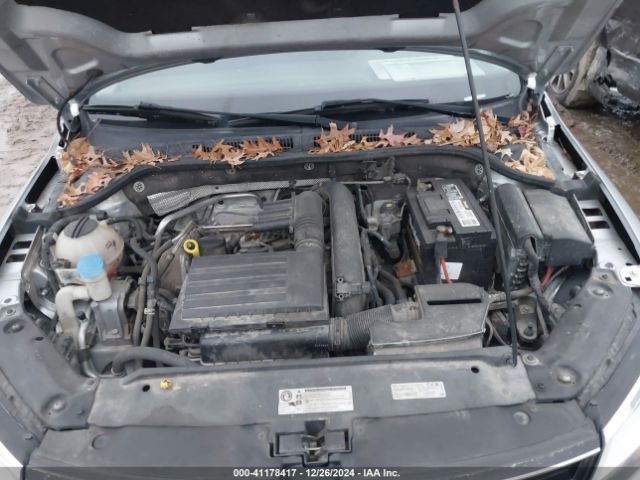 3VW267AJ8GM275563 Volkswagen Jetta 1.4t S