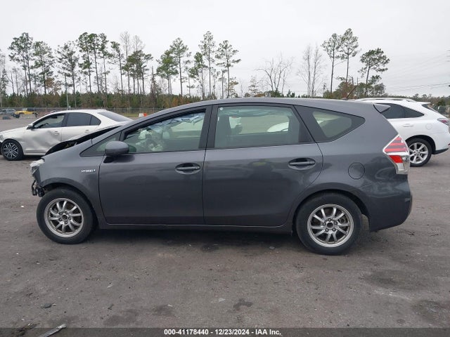 Toyota Prius V Two 2017 JTDZN3EU9HJ072939 Image 15