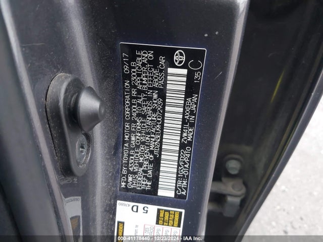 Toyota Prius V Two 2017 JTDZN3EU9HJ072939 Image 9