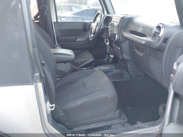 1C4AJWAG8GL241930 Jeep Wrangler Sport