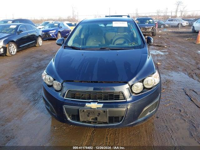 Chevrolet Sonic Ls Auto 2015 1G1JA5SH5F4127385 Image 12