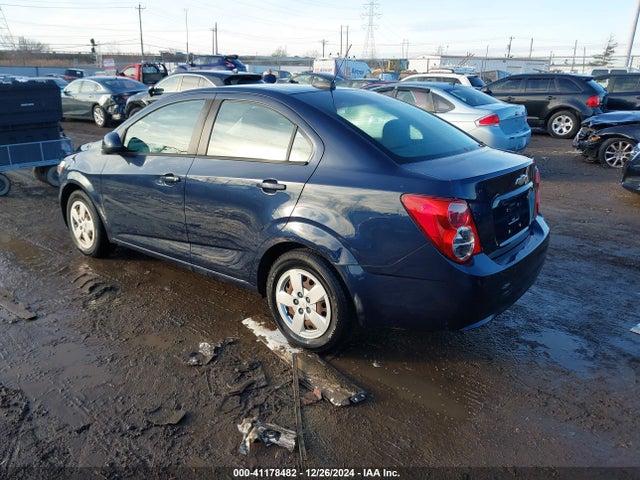 Chevrolet Sonic Ls Auto 2015 1G1JA5SH5F4127385 Image 3