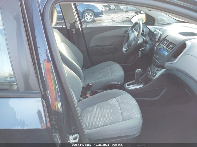Chevrolet Sonic Ls Auto 2015 1G1JA5SH5F4127385 Image 5