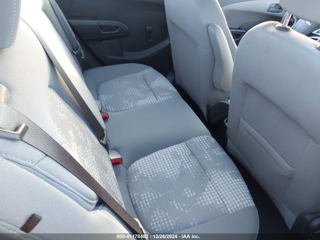 Chevrolet Sonic Ls Auto 2015 1G1JA5SH5F4127385 Image 8