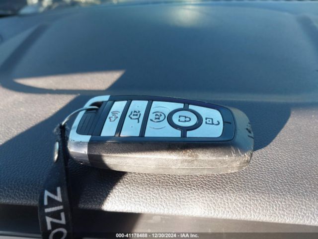 1FMCU9CZ4MUB26775 Ford Escape Sel Hybrid