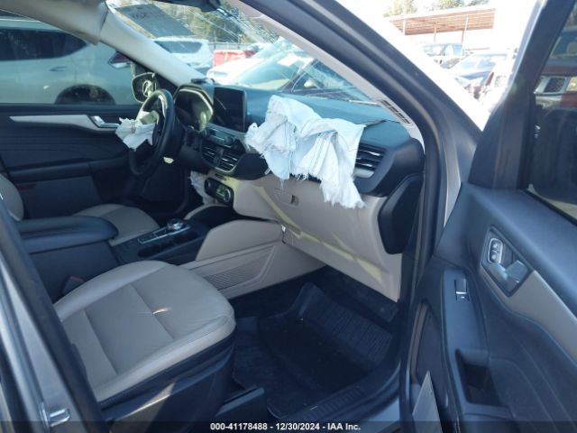 1FMCU9CZ4MUB26775 Ford Escape Sel Hybrid