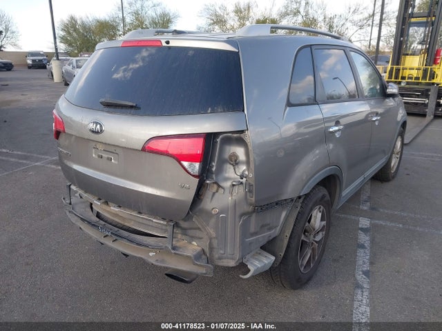 KIA Sorento Lx V6 2015 5XYKT4A70FG601172 Image 4