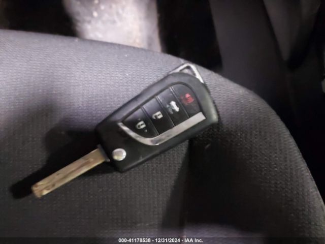 JTDEPRAE2LJ044709 Toyota COROLLA LE