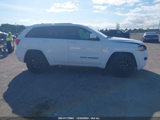 2017 JEEP GRAND CHEROKEE 1C4RJEAG2HC823049