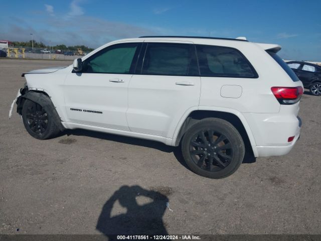 2017 JEEP GRAND CHEROKEE 1C4RJEAG2HC823049 Photo 2