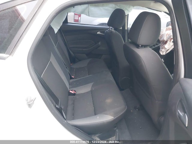 Ford FOCUS SE 2014 1FADP3F26EL317574 Image 8
