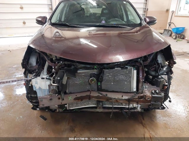 2T3RFREVXJW757063 Toyota Rav4 Adventure/xle