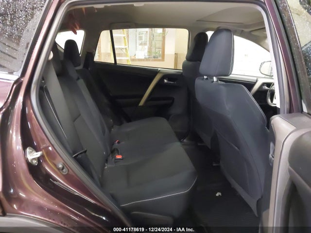 2T3RFREVXJW757063 Toyota Rav4 Adventure/xle
