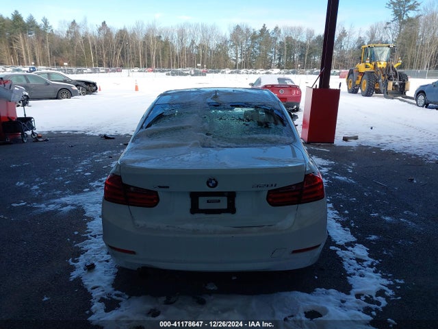 BMW 320i Xdrive 2014 WBA3C3C5XEF984207 Image 16