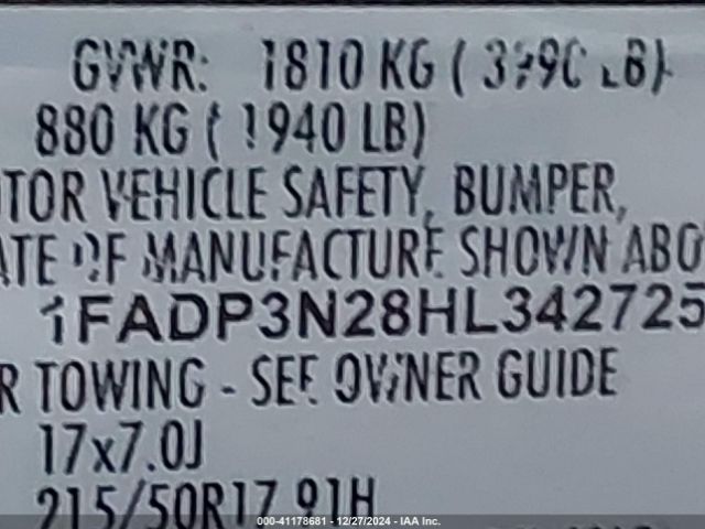 1FADP3N28HL342725 Ford Focus Titanium