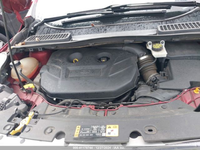 1FMCU9G9XHUC35659 Ford ESCAPE SE