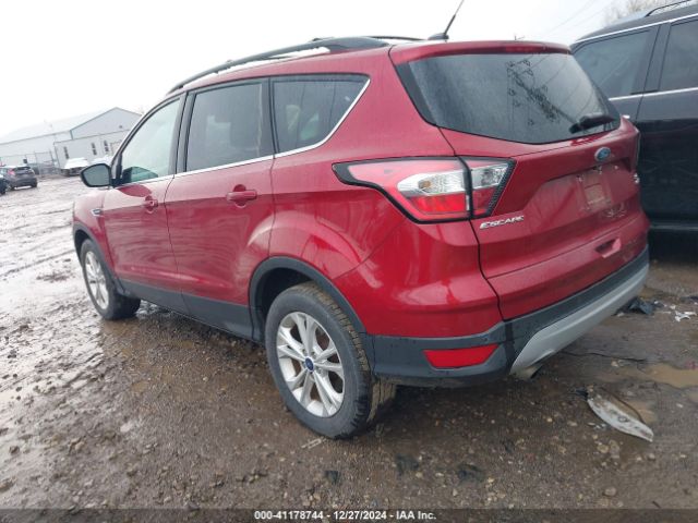 1FMCU9G9XHUC35659 Ford ESCAPE SE