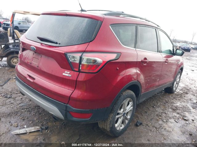 1FMCU9G9XHUC35659 Ford ESCAPE SE