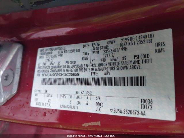 1FMCU9G9XHUC35659 Ford ESCAPE SE