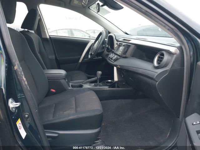 Toyota RAV4 LE 2017 JTMZFREV9HJ135806 Image 5