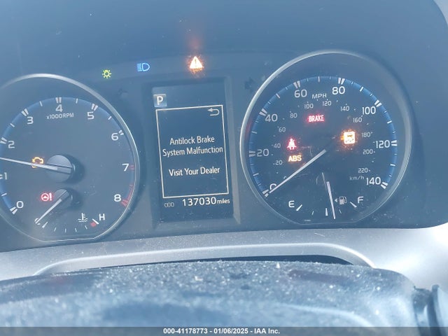 Toyota RAV4 LE 2017 JTMZFREV9HJ135806 Image 7