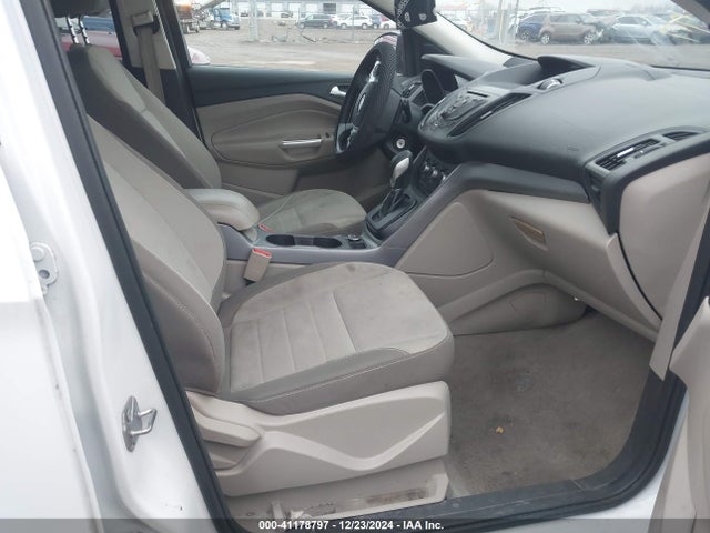1FMCU9G93EUD37963 Ford ESCAPE SE