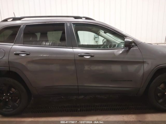 1C4PJMAS5GW315810 Jeep Cherokee Altitude