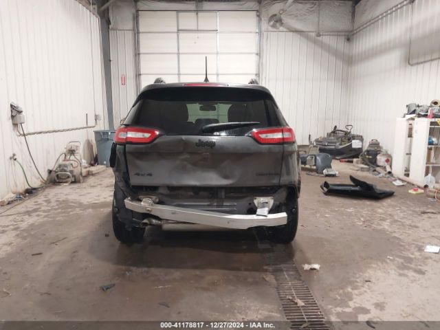 1C4PJMAS5GW315810 Jeep Cherokee Altitude