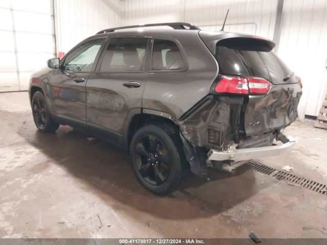 1C4PJMAS5GW315810 Jeep Cherokee Altitude