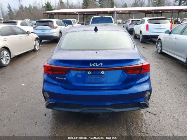 3KPF24AD3NE415910 KIA Forte Lxs