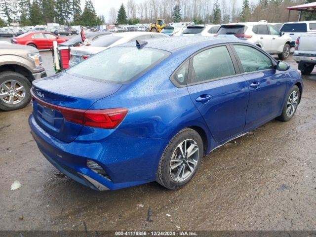 3KPF24AD3NE415910 KIA Forte Lxs