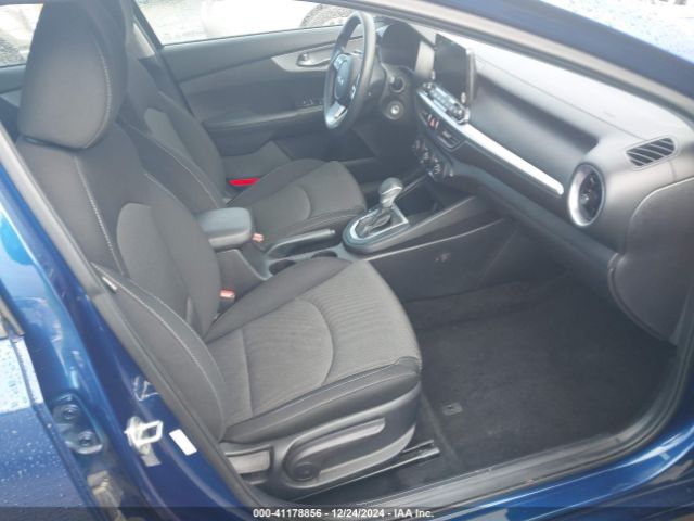 3KPF24AD3NE415910 KIA Forte Lxs
