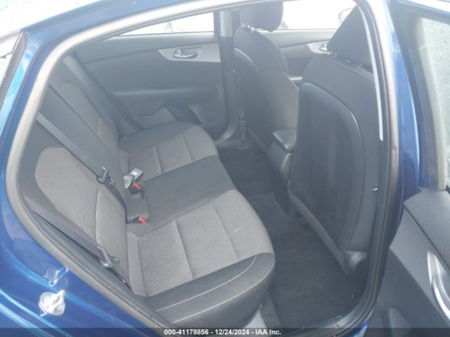 3KPF24AD3NE415910 KIA Forte Lxs