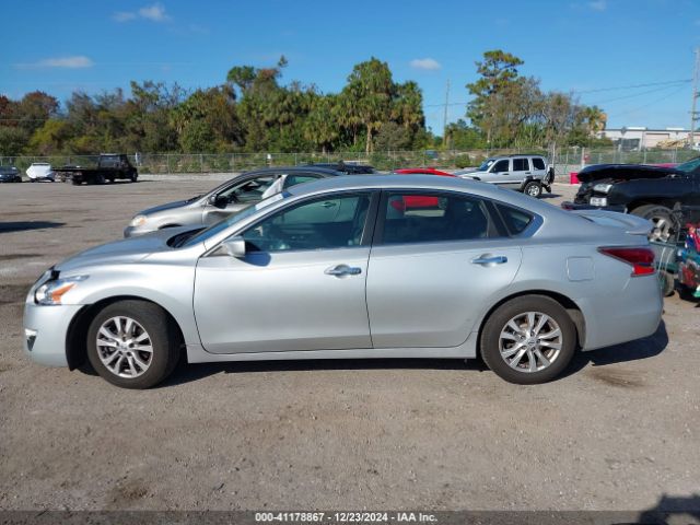 1N4AL3AP6EC157147 Nissan Altima 2.5 S