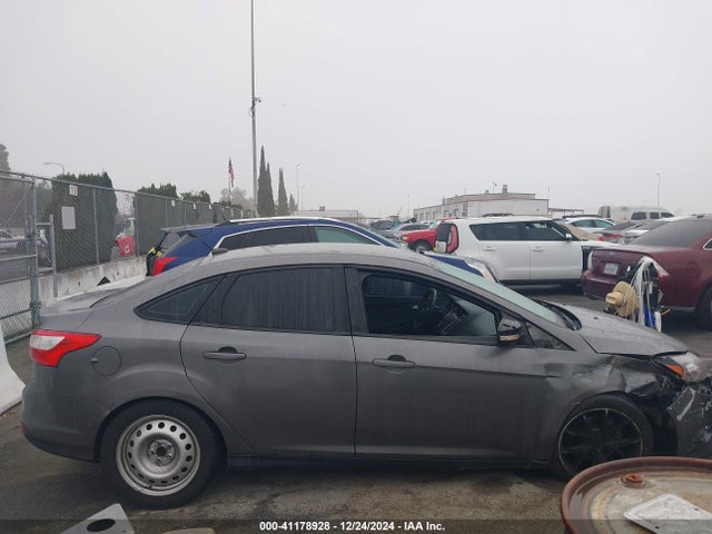 Ford FOCUS SE 2014 1FADP3F27EL413746 Image 14