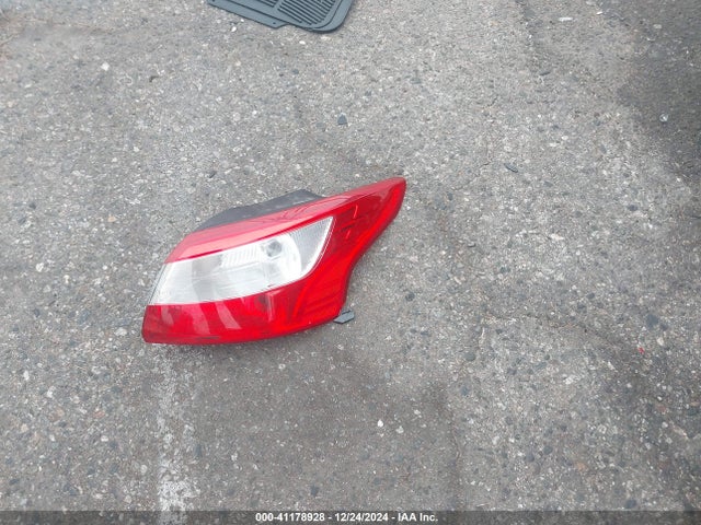 Ford FOCUS SE 2014 1FADP3F27EL413746 Image 12