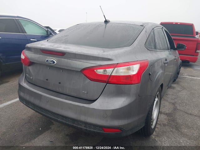 Ford FOCUS SE 2014 1FADP3F27EL413746 Image 4