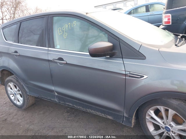 Ford ESCAPE SE 2017 1FMCU0GDXHUB99715 Image 13