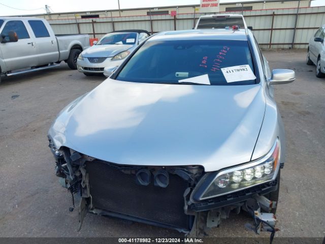 JH4KC1F52FC000175 Acura RLX