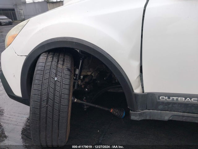 4S4BRBNC8E3295508 Subaru Outback 2.5i Limited